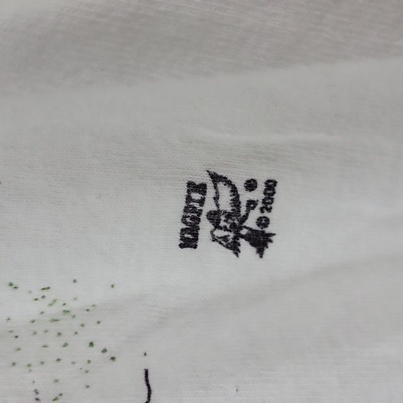 Vintage 2000 Graphic Puma Cougar T-shirt Size Small - Picture 3 of 11